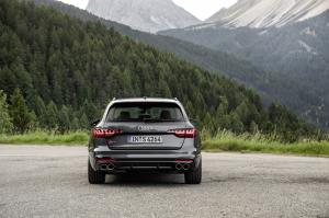 Audi S4 Avant TDI 2020 года  (WW)